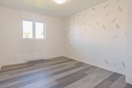 Bedroom - 70 Rue St-Honoré, Saint-Étienne-Des-Grès, QC 
