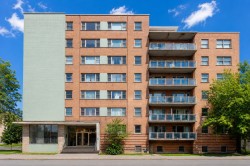 303-6666 Av. Fielding Montréal (Côte-Des-Neiges/Notre-Dame-De-Grâce), QC H4V 1N6