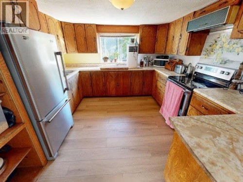 4474 Joyce Ave, Powell River, BC 