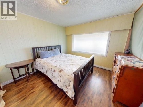 4474 Joyce Ave, Powell River, BC 