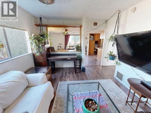 4474 Joyce Ave, Powell River, BC 