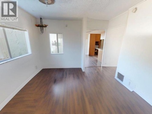 4474 Joyce Ave, Powell River, BC 
