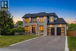 455 SAMFORD Place Oakville, ON L6L 4E7