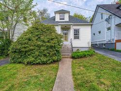 6949 Chebucto Road  Halifax, NS B3L 1M6