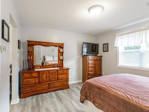 27 Pinecrest Drive, Middleton, NS 