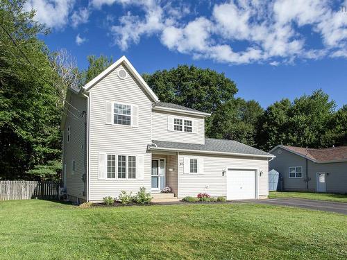 27 Pinecrest Drive, Middleton, NS 