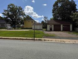 4 Douglas St Street  Truro, NS B2N 2E5