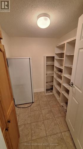 in unit locker - 206 - 330 Centrum Boulevard, Ottawa, ON 