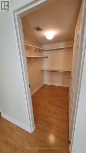 ensuite walk in closet - 206 - 330 Centrum Boulevard, Ottawa, ON 