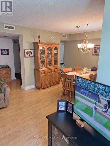 dining rm - 206 - 330 Centrum Boulevard, Ottawa, ON 