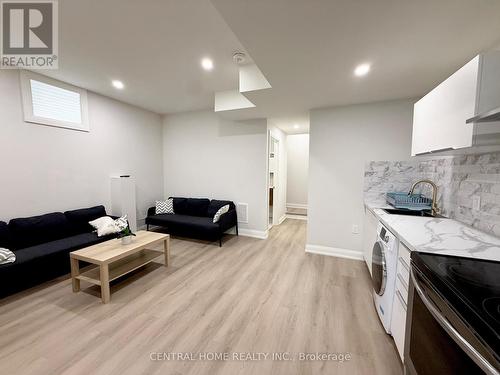 2954 ELGIN MILLS ROAD E , Markham, Ontario L6C 1K9 2