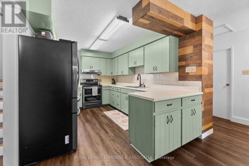 5 Lasalle Drive, Deep River, ON 