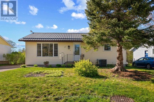 5 Lasalle Drive, Deep River, ON 