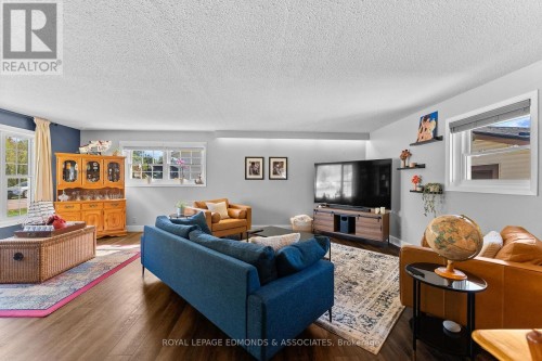 5 Lasalle Drive, Deep River, ON 