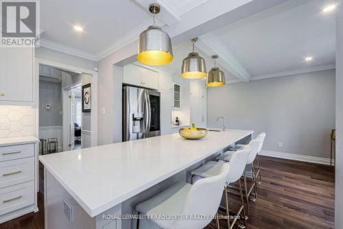 2025 Parklane Crescent, Burlington, ON 
