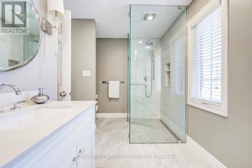 2025 Parklane Crescent, Burlington, ON 