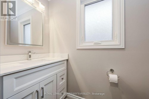 2025 Parklane Crescent, Burlington, ON 