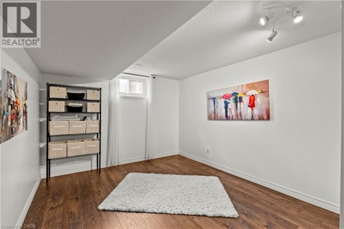 87 Monte Drive, Hamilton, ON 