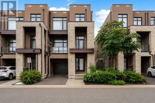 58 PAGEANT AVENUE  Vaughan, ON L4H 4R3