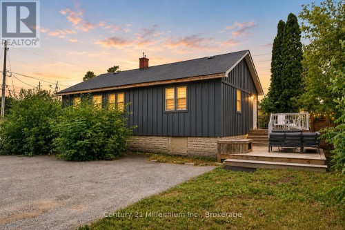 316 HUME STREET , Collingwood, Ontario L9Y 1W3 2