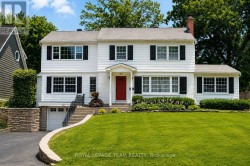 766 EASTBOURNE AVENUE Ottawa, ON K1K 0H7