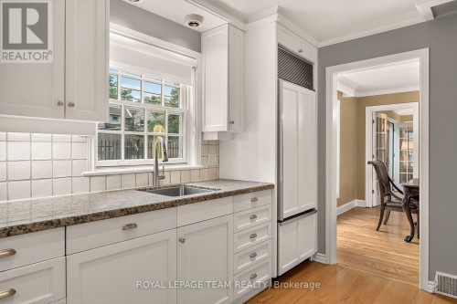 766 Eastbourne Avenue, Ottawa, ON 