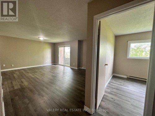 7 - 1 LOWNDES AVENUE , Georgina, Ontario L4P 3J7 4