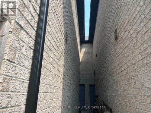 215 Canada Drive, Vaughan, ON 