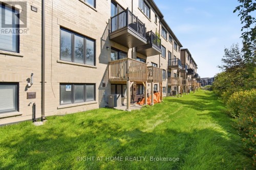6 Blue Forest Crescent, Barrie, ON 