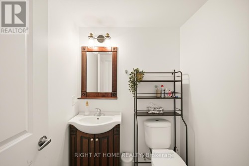 6 Blue Forest Crescent, Barrie, ON 