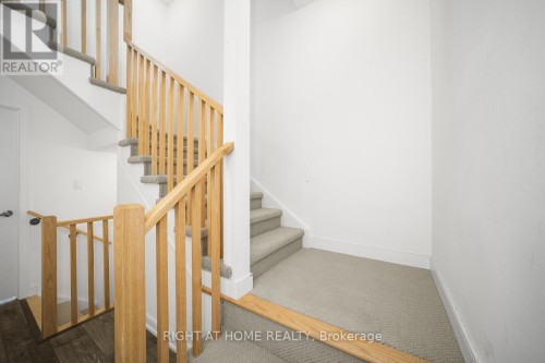 6 Blue Forest Crescent, Barrie, ON 
