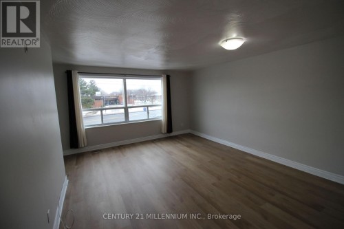 UPPER - 2991 ISLINGTON AVENUE , Toronto, Ontario M9L 2K9 3