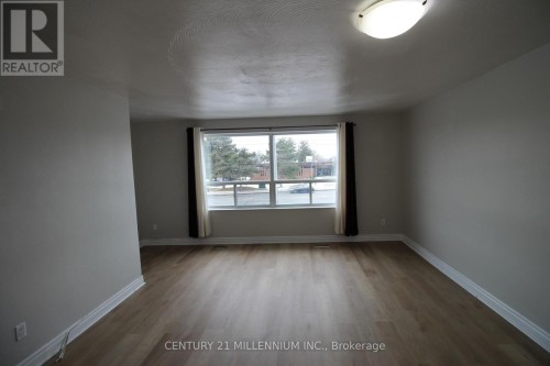 UPPER - 2991 ISLINGTON AVENUE , Toronto, Ontario M9L 2K9 4