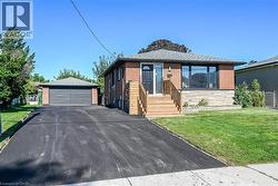 135 NUGENT Drive  Hamilton, ON L8H 2N3