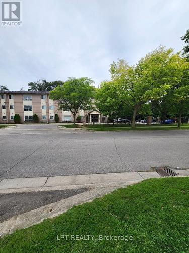 204 - 1265 BENTLEY DRIVE  London East (East D), ON N5V 4M4