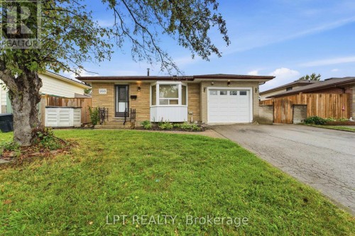 208 DEVERON CRESCENT  London South (South T), ON N5Z 4J3