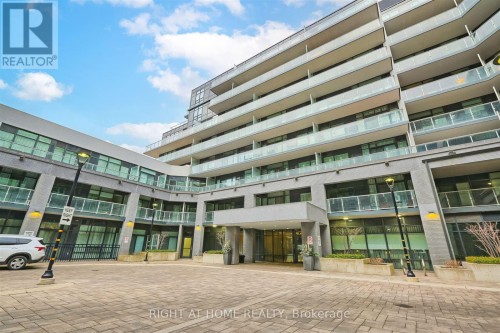 321 - 621 SHEPPARD AVENUE E  Toronto, ON M2K 1B5