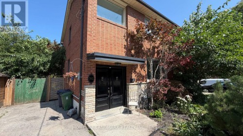 702 SHEPPARD AVE E AVENUE E , Toronto, Ontario M2K 1B7 2