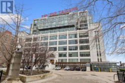 434 - 637 LAKE SHORE BOULEVARD W Toronto, ON M5V 3J6