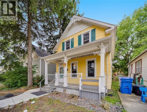 211 Cameron, Windsor, ON 