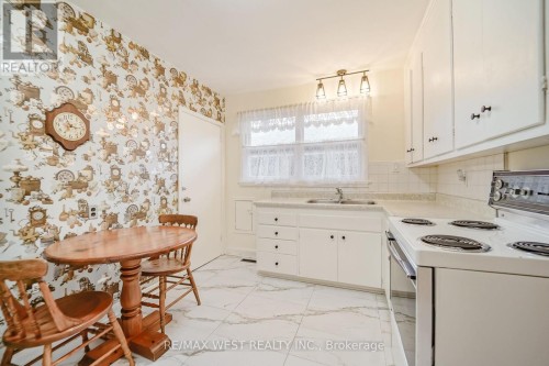 5 Cromarty Drive, Toronto, ON 