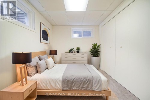 5 Cromarty Drive, Toronto, ON 