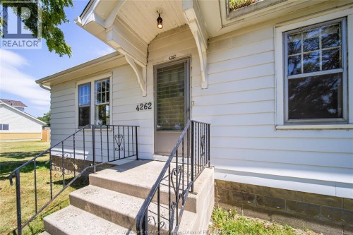 4262 Howard Place, Windsor, ON 