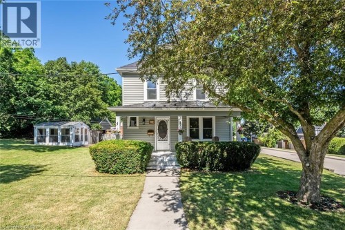 20 WARDROPE Avenue  Stoney Creek, ON L8G 1S2
