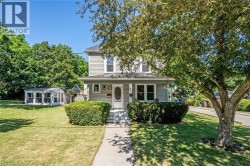 20 WARDROPE Avenue Stoney Creek, ON L8G 1S2