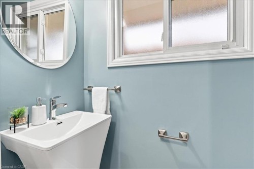 71 Greenock Drive, Kitchener, ON 