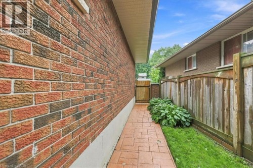71 Greenock Drive, Kitchener, ON 