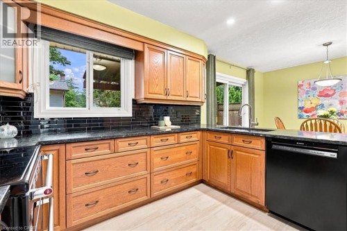 71 Greenock Drive, Kitchener, ON 