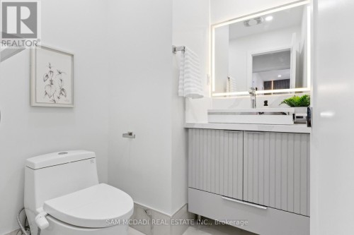 1521 Roseway Drive, Mississauga, ON 