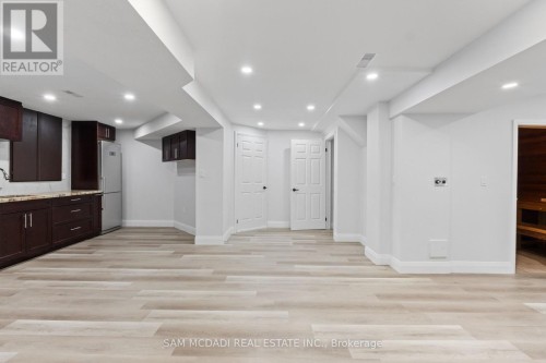 1521 Roseway Drive, Mississauga, ON 